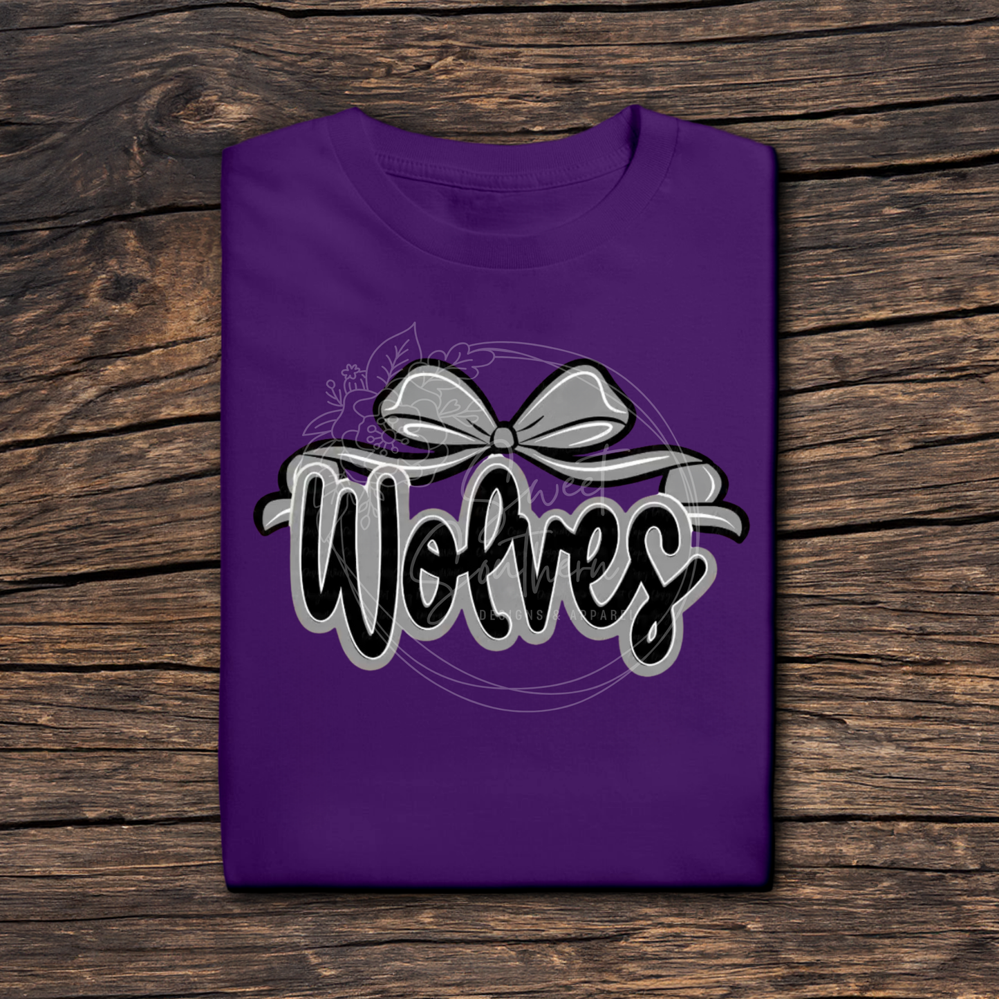 wolves bow t-shirt