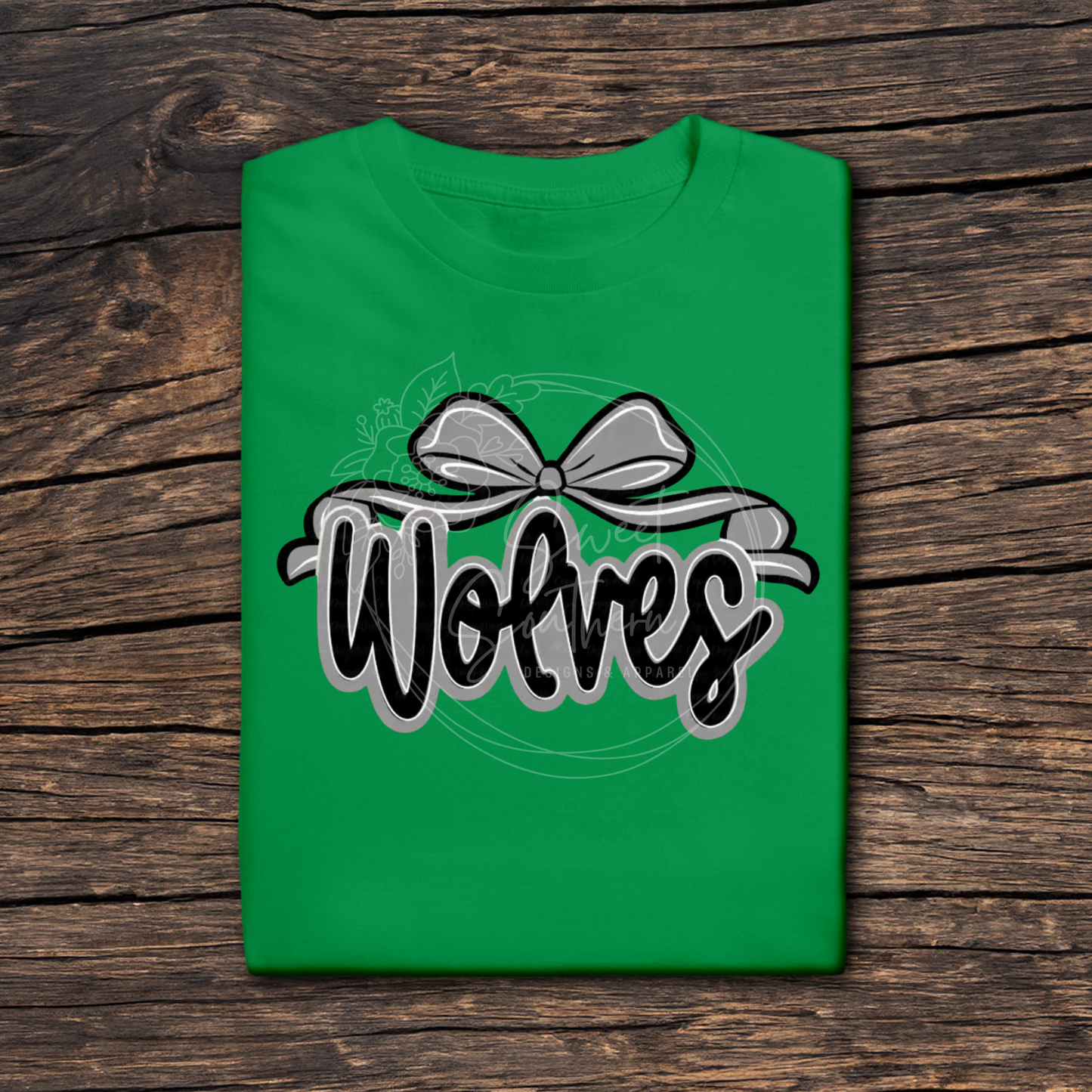 wolves bow t-shirt