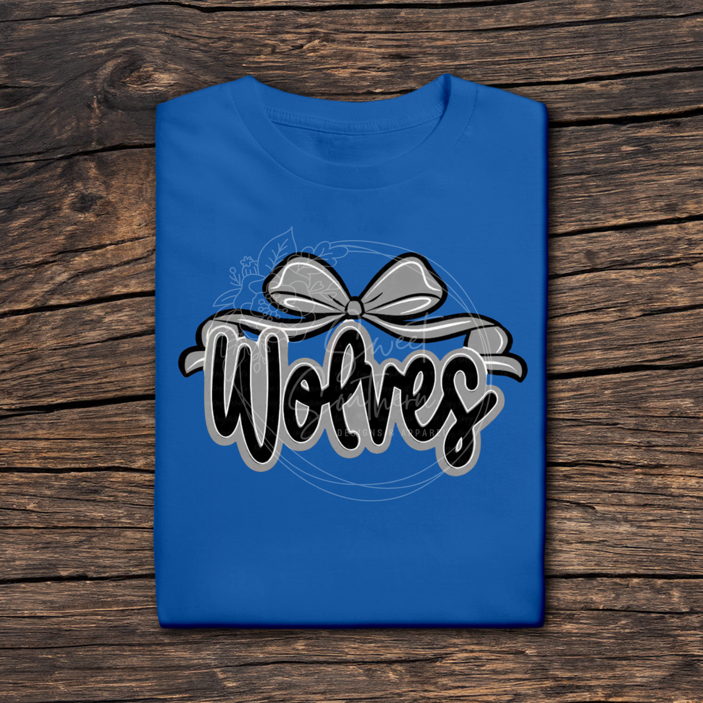 wolves bow t-shirt