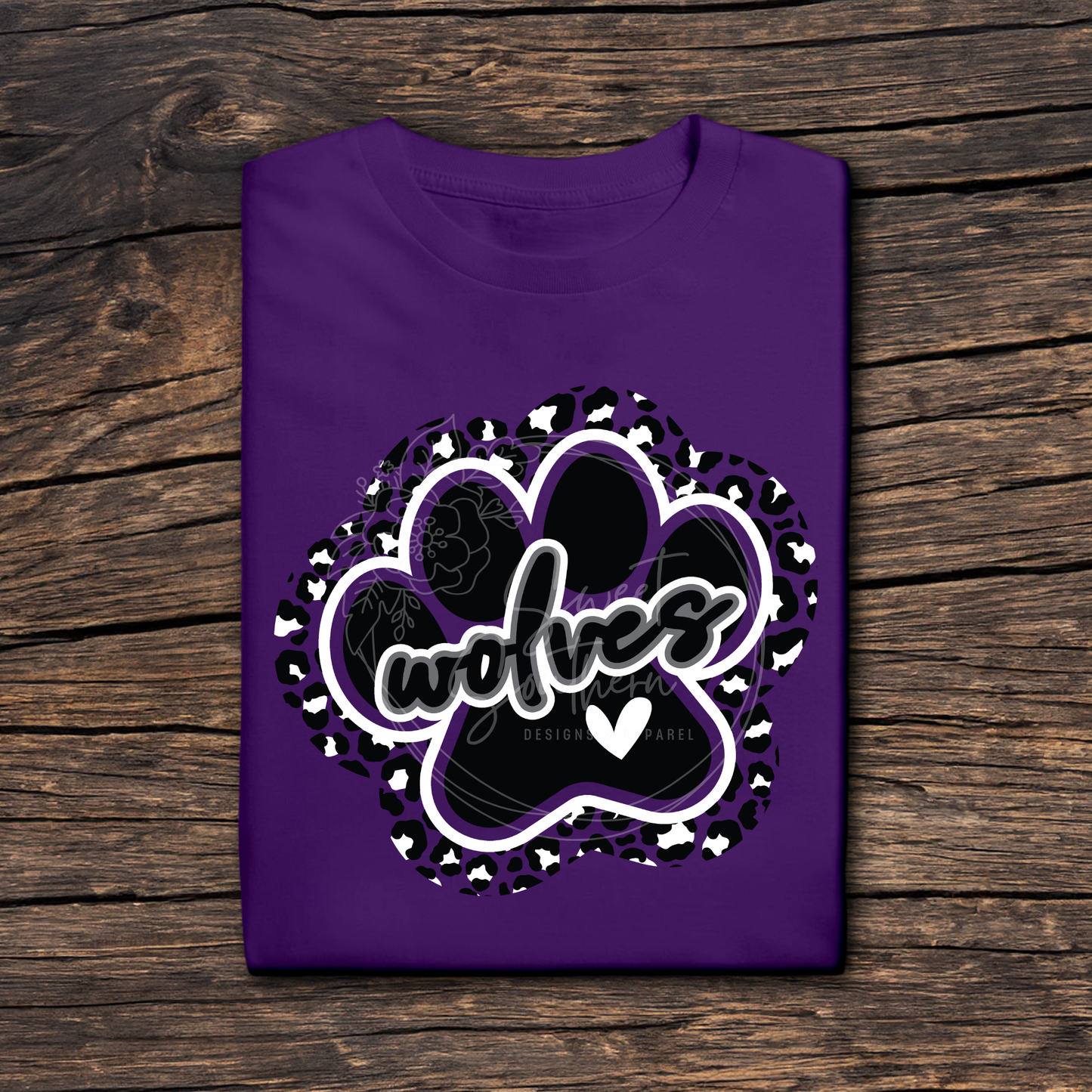 wolves paw print colored t-shirt