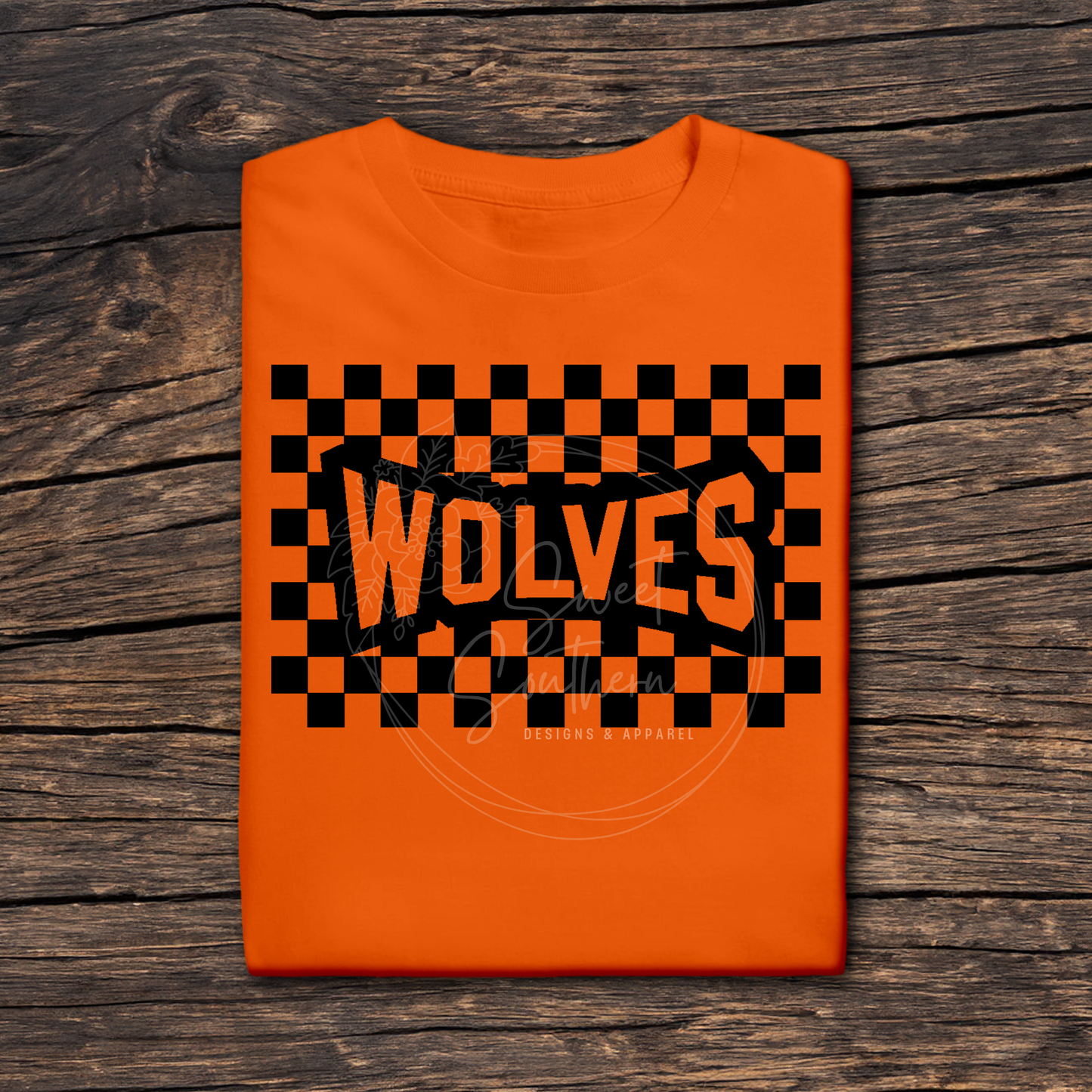 checkered wolves colored t-shirt